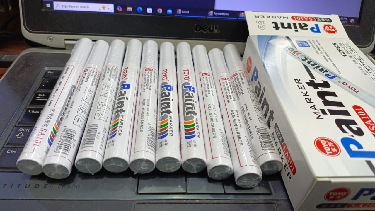 Car Scratch Repair Pen (Easily Remove Scratches, Touch from Car Tire and all surfaces)